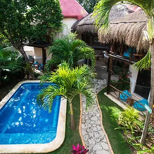 *** Hotel Uolis Nah México