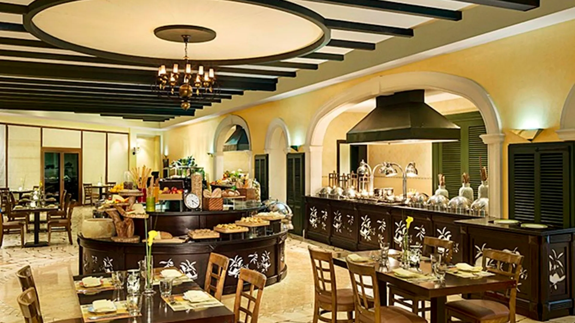 Ja Beach Hotel, Dubai 5*,